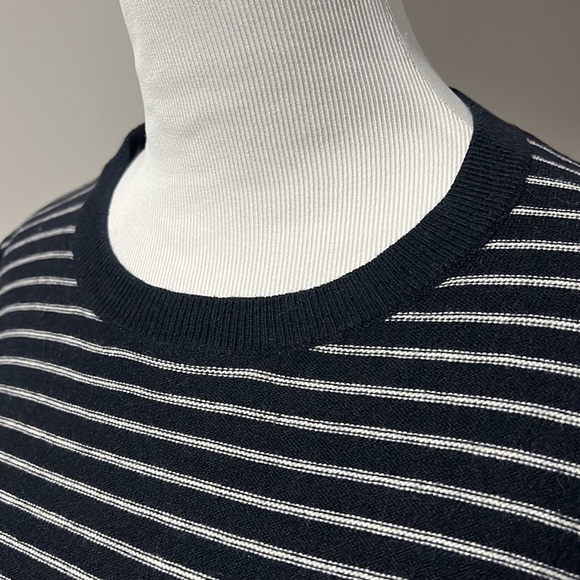 Gap boyfriend sweater - Picture 2 of 6